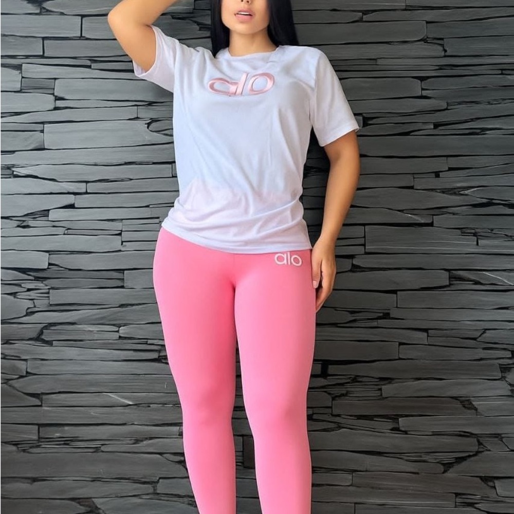 Alo White T-Shirt and Pink Leggings Set